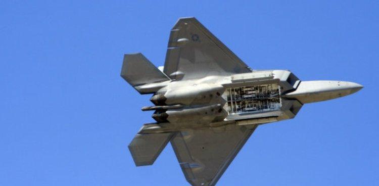 СМИ: Использование истребителей F-22 в Сирии обошлось США в $400 млн