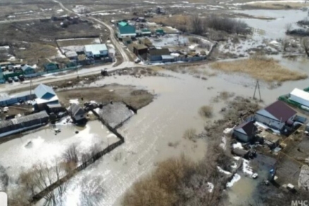 Поселок Рощинский в Самарской области остался без воды в связи с затоплением водозабора