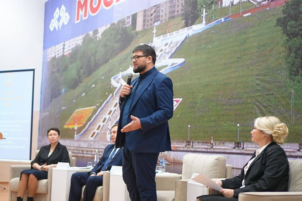 Мэр Станислав Трофимов: В Едином информационном дне в Чебоксарах поучаствовали около 1000 жителей, встречи прошли на 23 площадках города