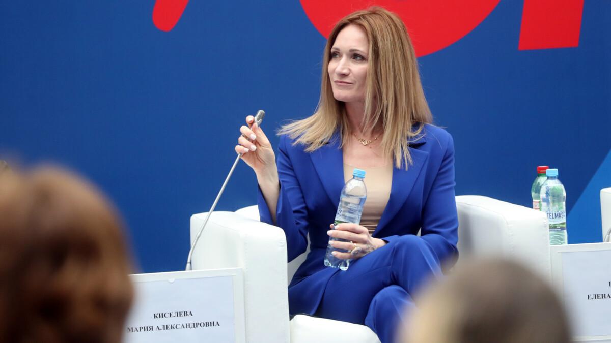 Росконгресс запускает новый сезон социального проекта «Школьный друг»