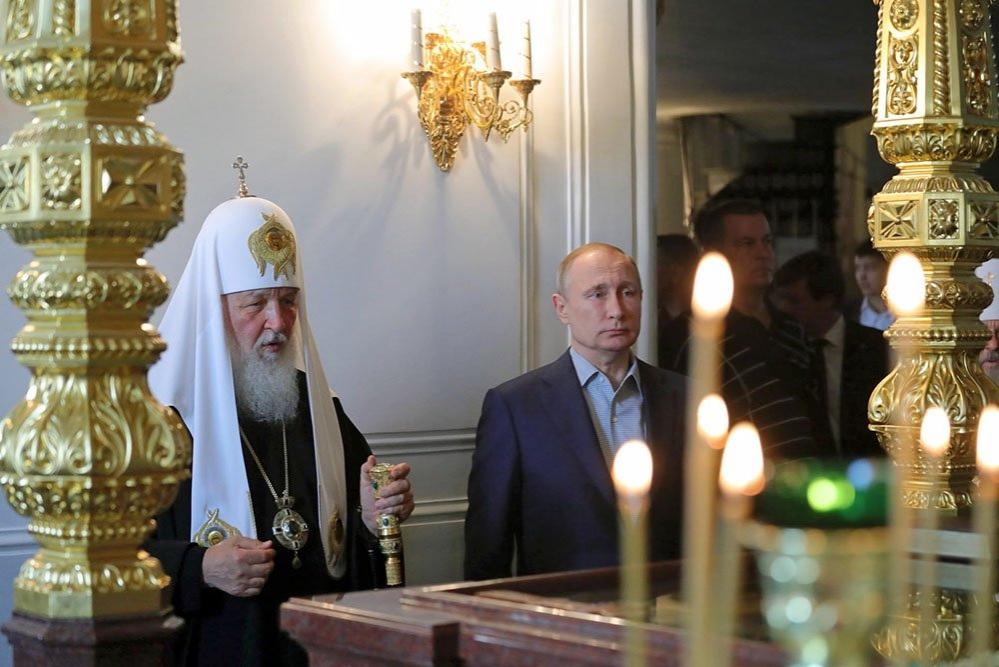 Песков: Путин не дарил яхту монахам Валаама