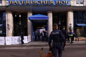 Одиночный пикет прошел у Мюнхенской конференции