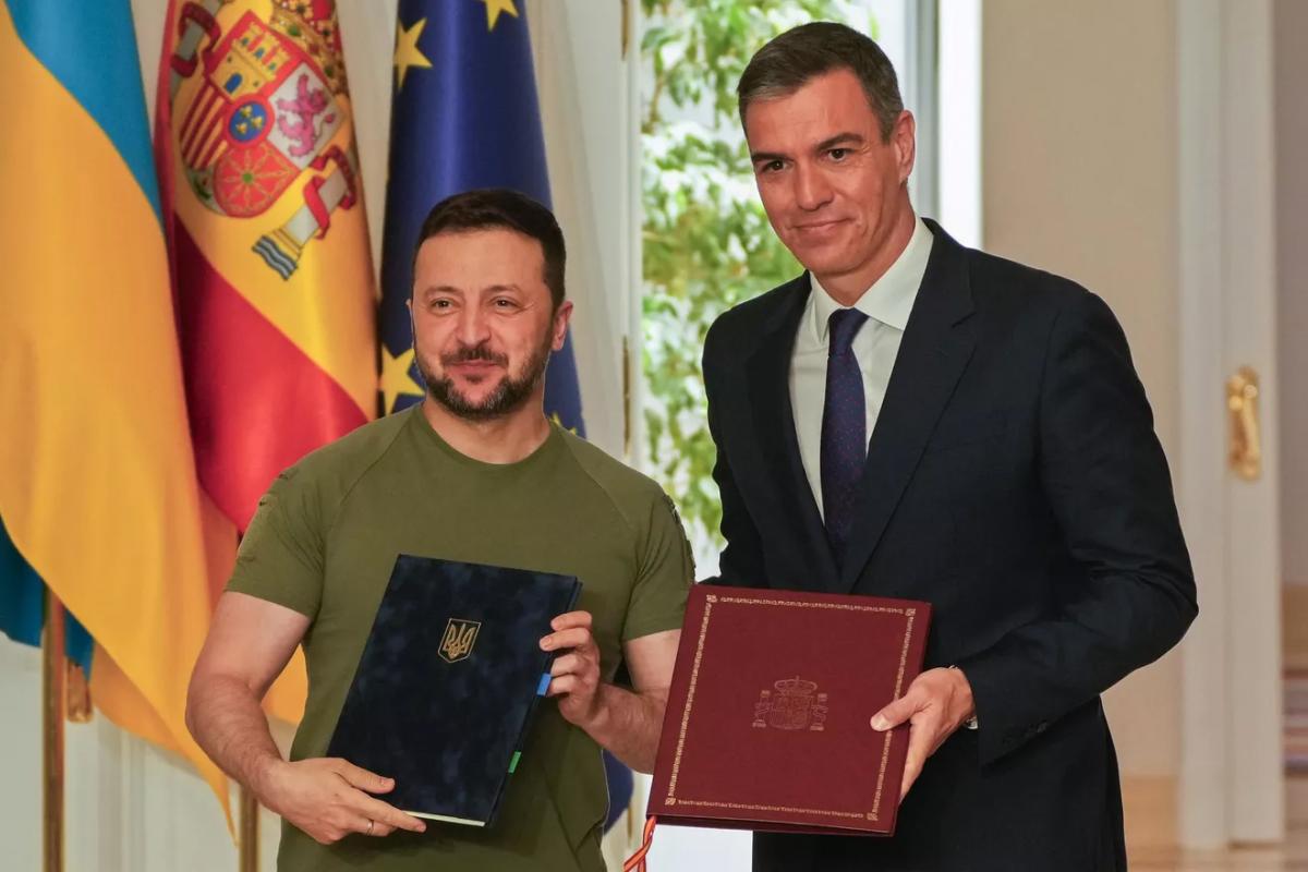 Зеленский подписал соглашение о безопасности с премьером Испании