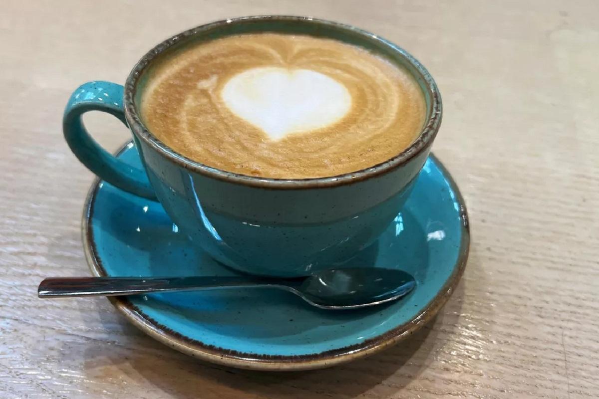 CNN: регулярное употребление кофеина помогает женщине сохранить здоровье в зрелом возрасте