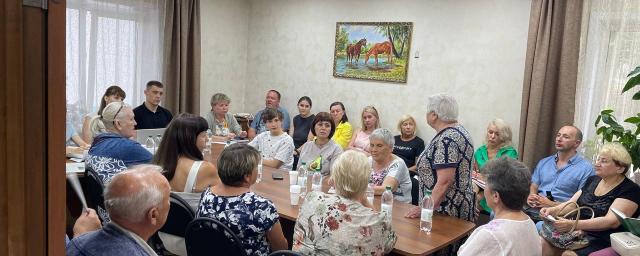 В Иркутске в микрорайоне Первомайском прошла встреча жителей с управляющей компанией