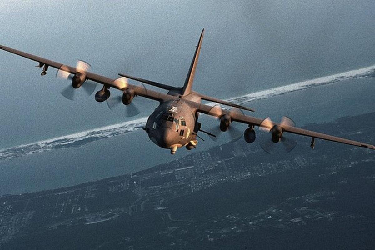 США по техническим причинам отказались от лазера для самолета AC-130J