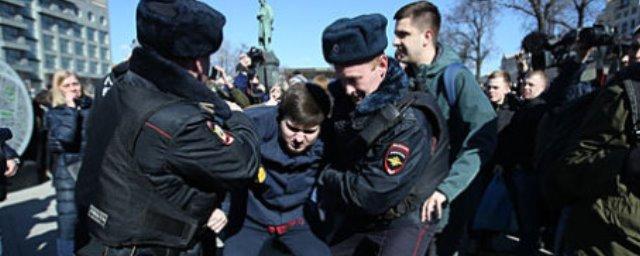 На акции оппозиции 12 июня в Москве задержали 136 несовершеннолетних