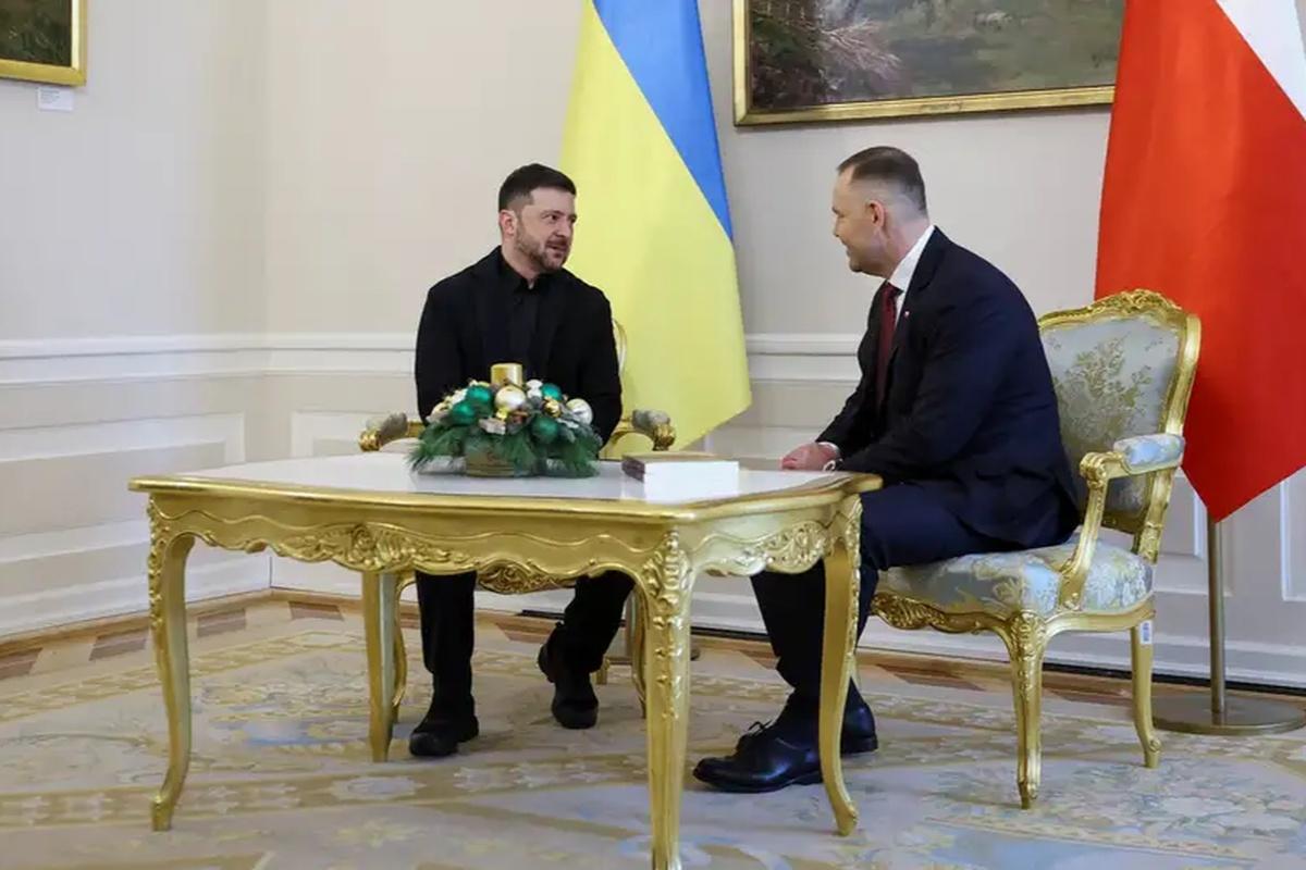 Зеленский напомнил, что Навроцкий не является королем Польши