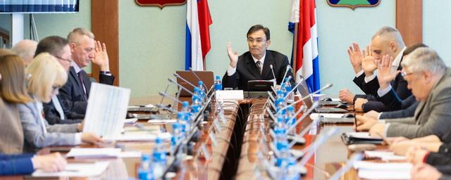 Депутаты Заксобрания обсудили корректировку инвестиционных расходов