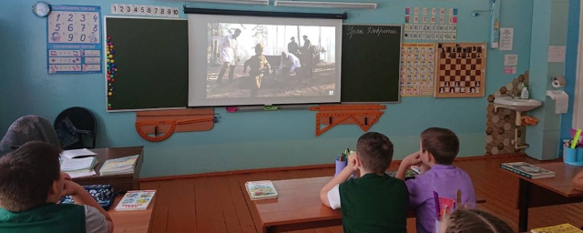 Школьникам г.о. Клин на киноуроках показали фильмы «Солдатик», «Мандарин» и «Навсегда»