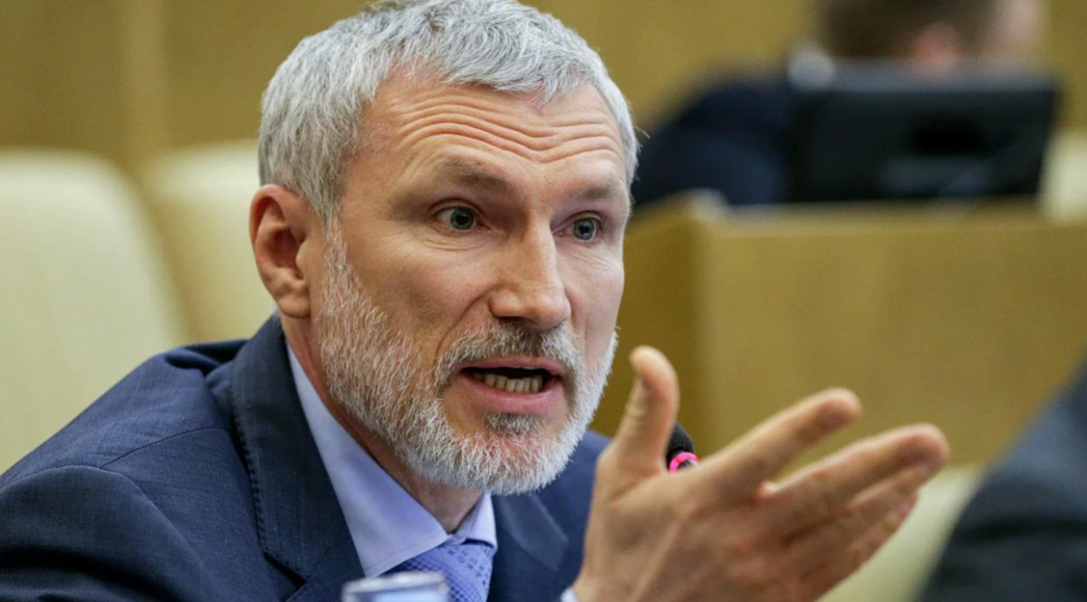 Алексей Журавлев назвал абсурдом участие ВСУ в британском параде Победы