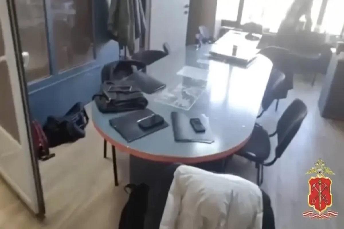 «Мастера»-аферисты оставили петербуржцев без техники и денег