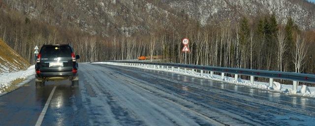 Под Хабаровском из-за непогоды ограничено движение по двум трассам