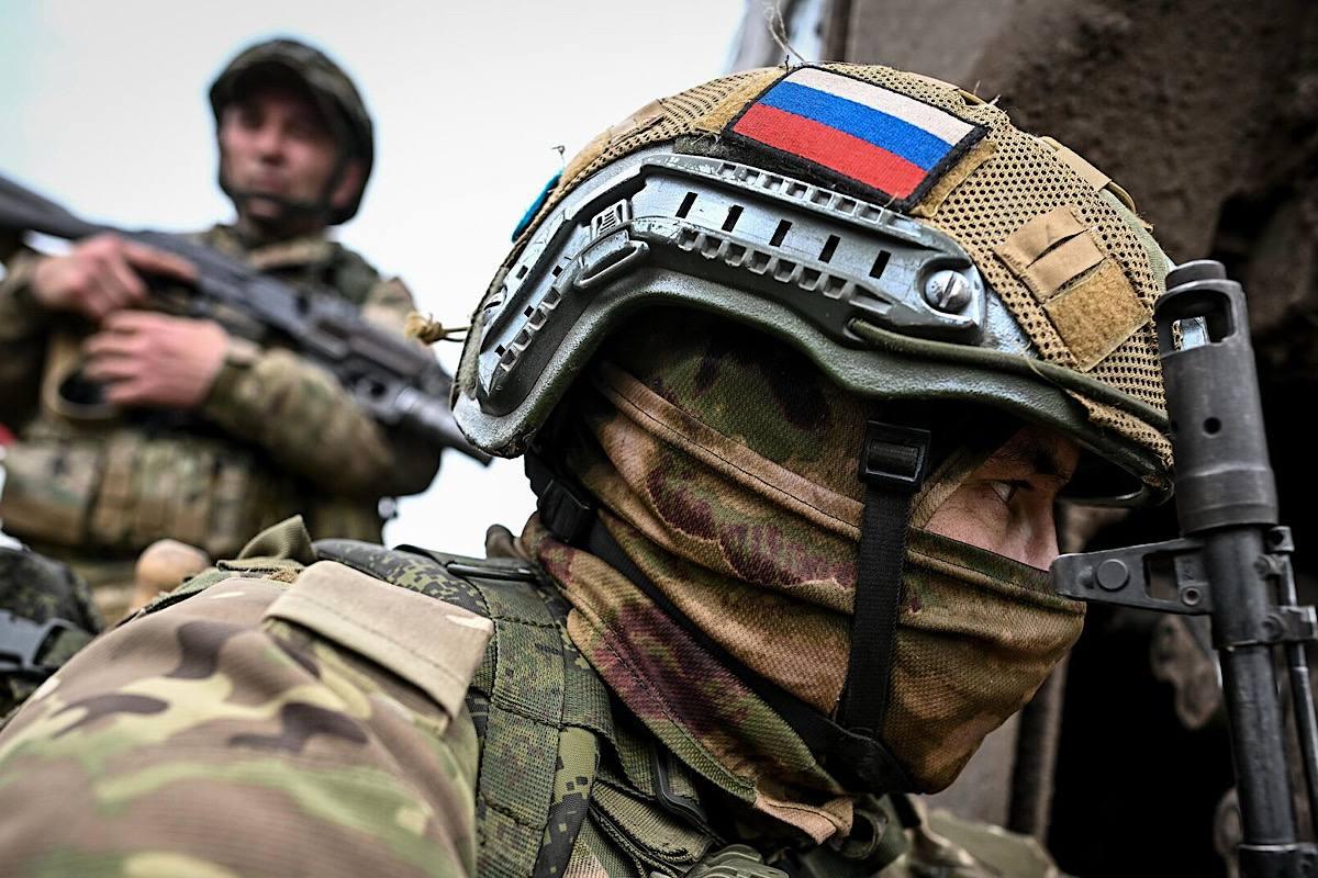 «Герой с позывным Корнет»: десантник прикрыл собой товарища от роя дронов в боях за Часов Яр