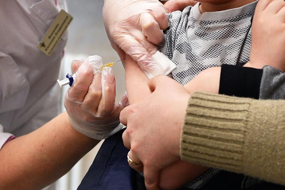 Двух человек, больных корью, выявили в Саратовской области за неделю