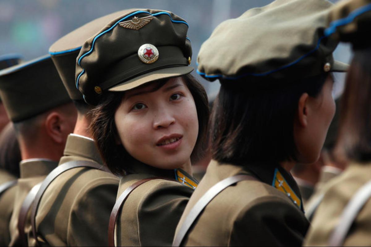 Будь «мужиком»! Как служат женщины в «непобедимой» армии Ким Чен Ына. Правда и жуткие слухи