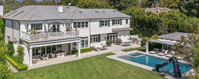 Ben Affleck sells luxury real estate for $30 million