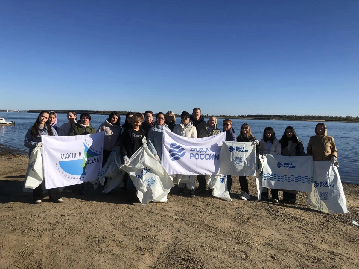 В Сургуте стартовал второй этапа акций «Вода России» и «Чистый берег» по сбору мусора у берегов рек и водохранилища