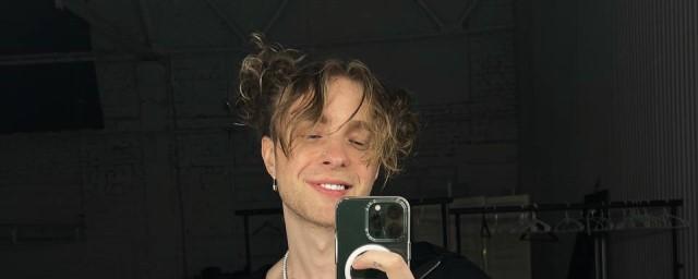 Певец Егор Крид заявил, что перестал быть холостяком