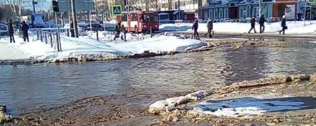 В Йошкар-Оле прорыв трубы оставил без воды более 500 человек