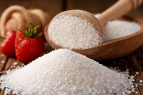 Врач назвал привычный продукт, который годами незаметно разрушает сосуды и ведет к инсульту