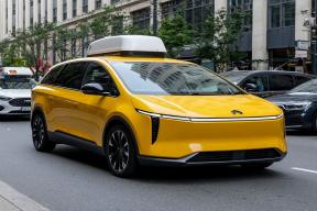 Илон Маск объявил о начале производства Cybercab