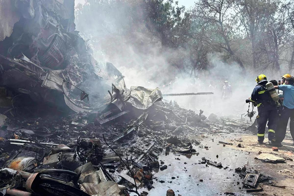 В Индии пока не нашли причин падения Boeing 787