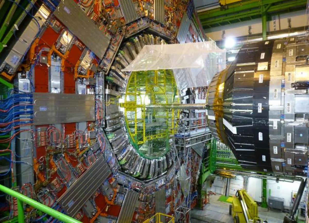 Отказ ЦЕРН от сотрудничества с Россией больно ударит по мировой науке