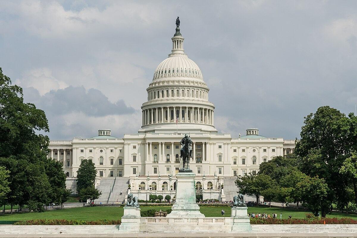 Американский журналист раскритиковал отказ Киева от президентских выборов