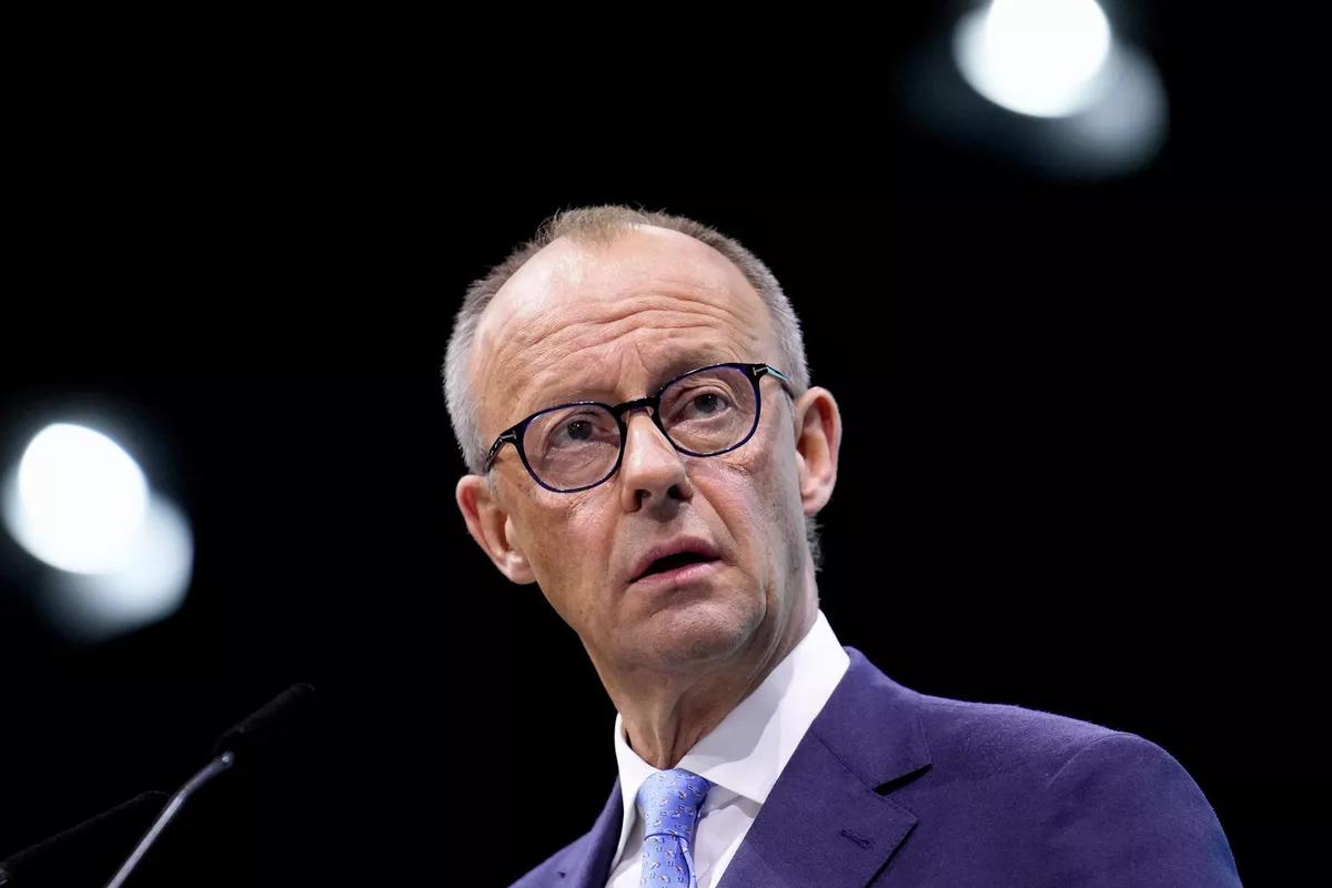 «Практически невозможно»: Мерц захлопнул дверь перед Путиным, хотя сам же недавно звал РФ в Европу