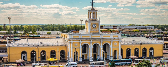 В Ярославле на два дня утром запретят парковку у вокзала «Главный»