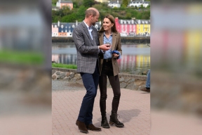 Кейт Миддлтон появилась на публике в годовщину брака с принцем Уильямом в джинсах скинни