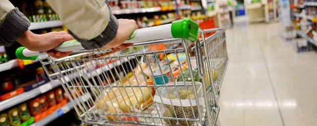 Путин подписал закон о регулировании правительством цен на продукты