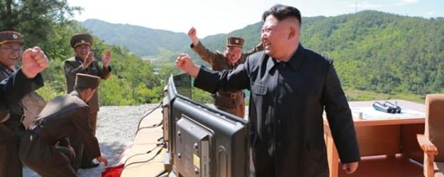 Между лидерами двух Корей была установлена прямая линия связи