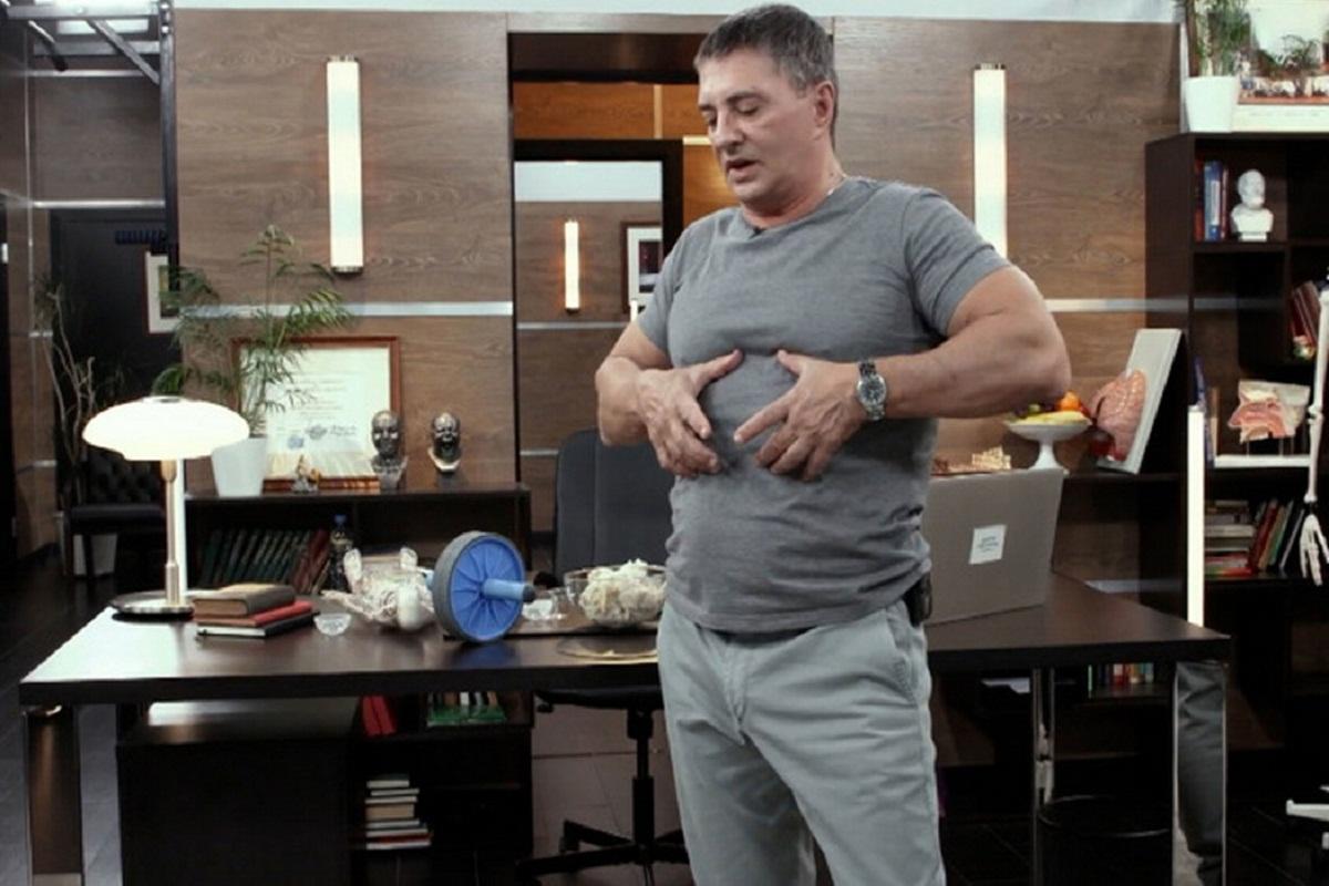 Врач Мясников рассказал об эксперименте, во время которого едва не умер