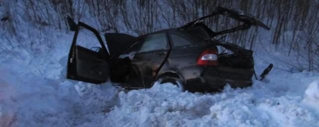 В Пермском крае Lada Priora совершила лобовое столкновение со скорой