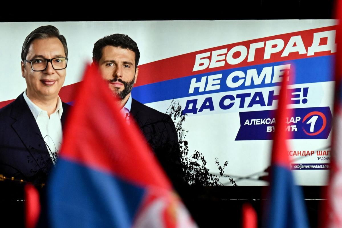Коалиция вокруг правящей партии Сербии победила на выборах