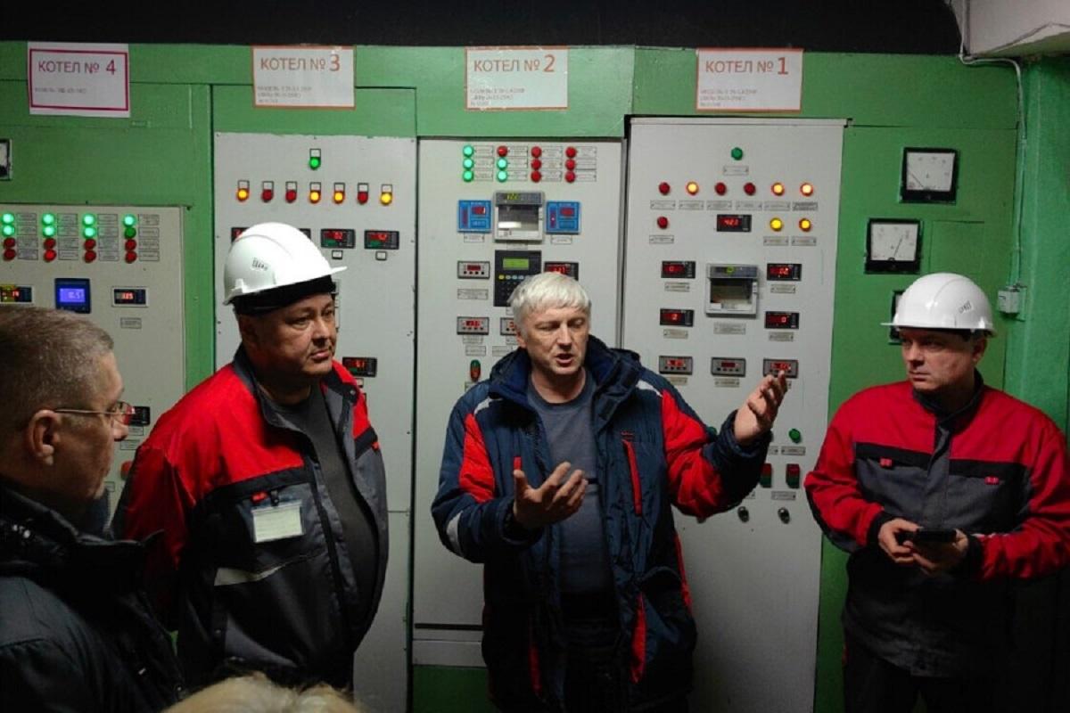 В Ягодном начали капитальный ремонт парового котла центральной котельной