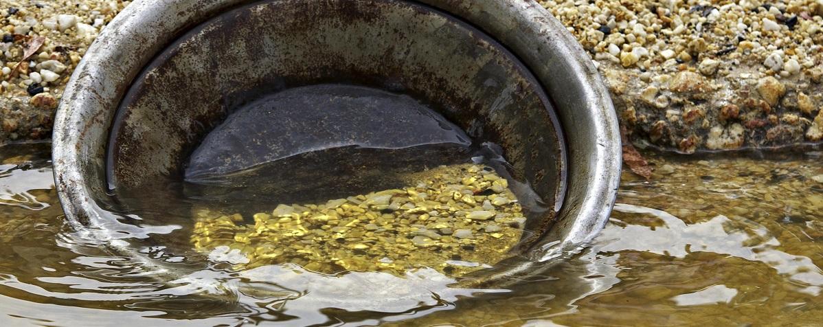Жителя Забайкалья оштрафовали на 1,4 млн рублей за незаконную золотодобычу, мужчина намыл 321 грамм драгметалла