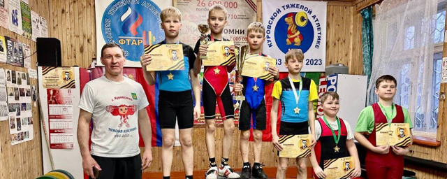 Семь спортсменов из г.о. Электрогорск взяли призовые места на турнире по тяжелой атлетике