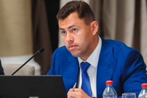 Спикер Липецкого Облсовета Владимир Сериков поздравил жителей региона с Днем России