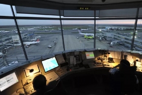 По факту аварийной посадки самолета в Домодедово ведется проверка