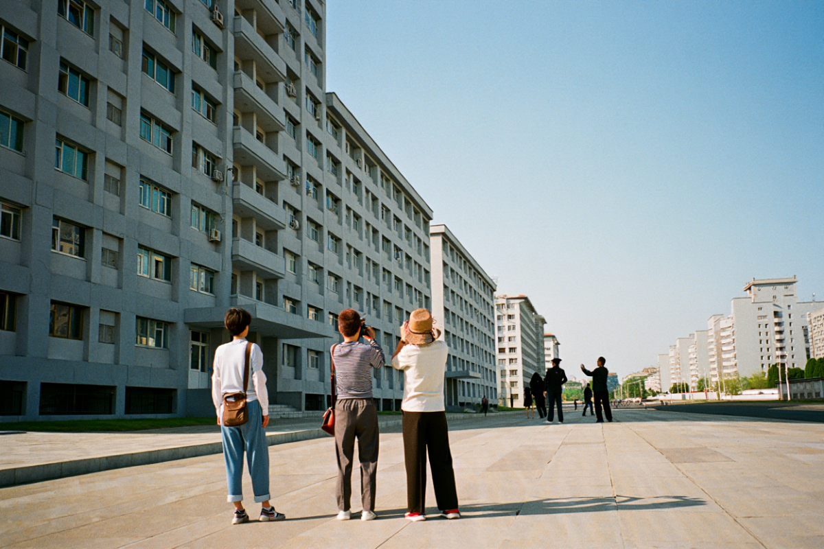 Российским туристам ограничили общение с местными жителями на новом курорте КНДР