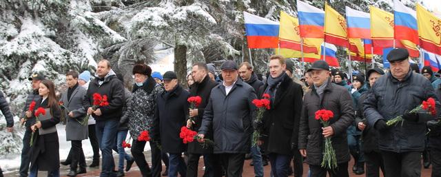 В Чебоксарах почтили память защитников, погибших при исполнении воинского долга