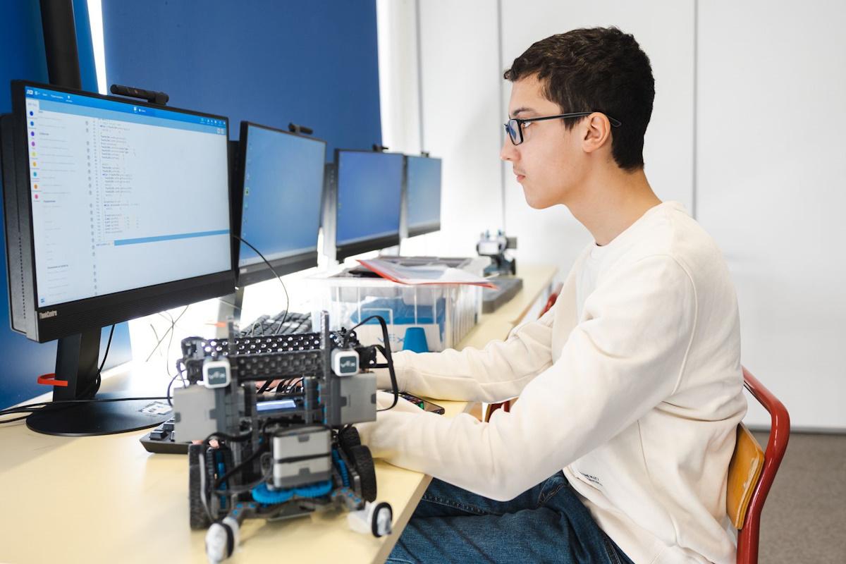 Собянин: в сфере школьного образования Москва занимает одно из ведущих мест в мире