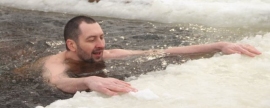 Граждан России предупредили об опасностях купания на Крещение