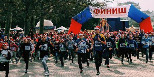 В Геленджике 23 и 25 декабря пройдут забег и велозаезд Дедов Морозов