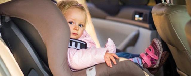 ГИБДД призвала псковичей соблюдать правила перевозки детей в автомобилях на зимних каникулах