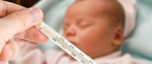 Пульмонолог Абакумов запретил сбивать температуру у ребенка ибуклином и анальгином