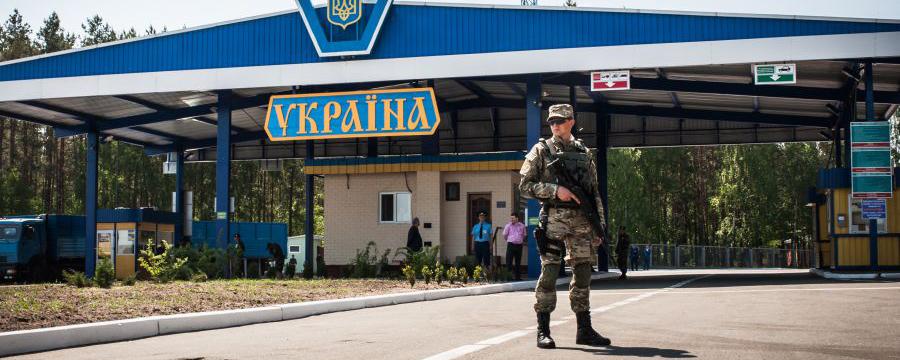 Украина продлила ограничение на въезд для граждан РФ мужского пола